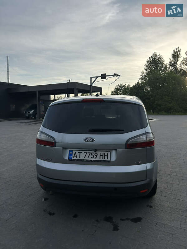 Минивэн Ford S-Max 2009 в Надворной