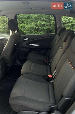 Минивэн Ford S-Max 2009 в 