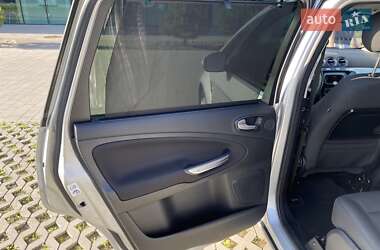 Минивэн Ford S-Max 2013 в 