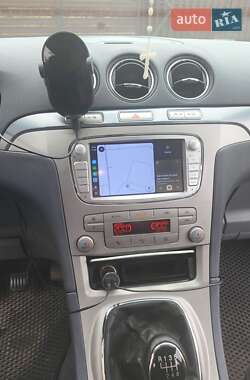 Минивэн Ford S-Max 2007 в 