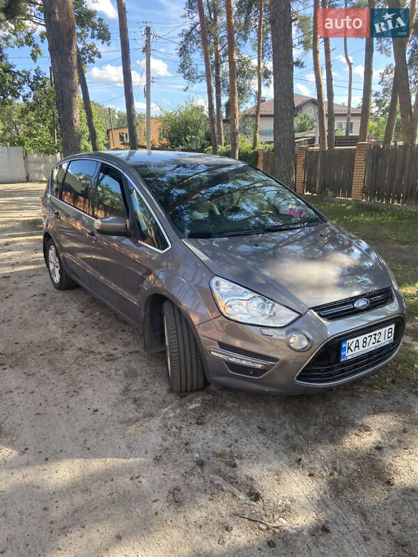 Минивэн Ford S-Max 2014 в Ирпене