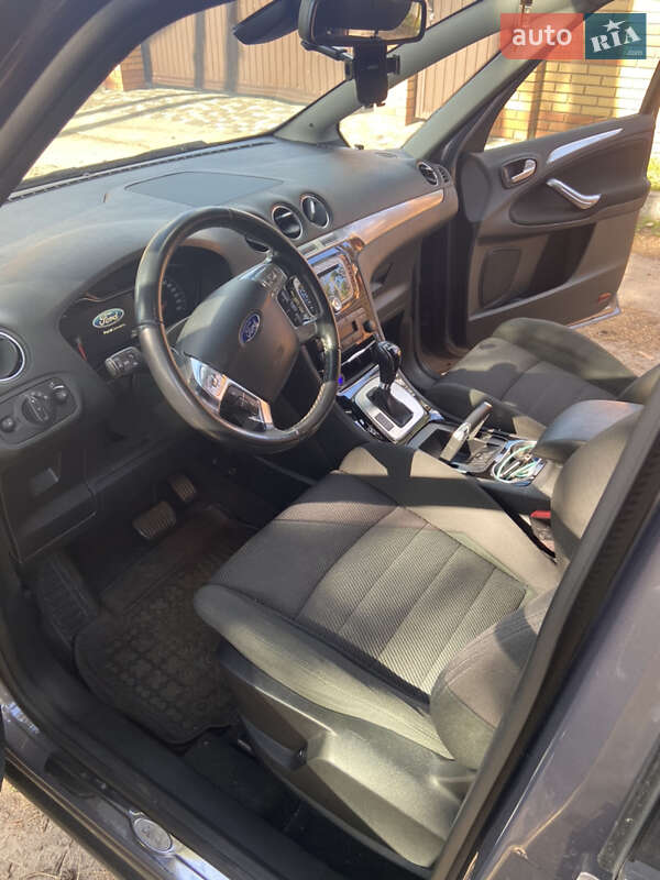 Минивэн Ford S-Max 2014 в Ирпене