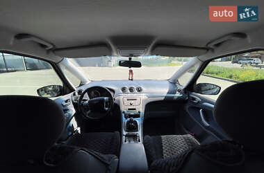 Минивэн Ford S-Max 2009 в 