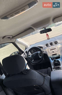 Минивэн Ford S-Max 2009 в 
