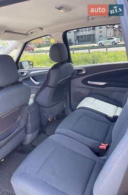 Минивэн Ford S-Max 2009 в 