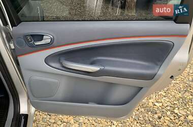 Минивэн Ford S-Max 2008 в 