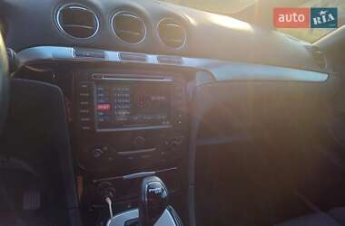 Минивэн Ford S-Max 2014 в 