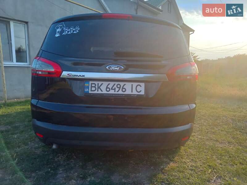 Минивэн Ford S-Max 2014 в Березовке
