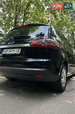 Минивэн Ford S-Max 2011 в 