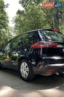 Минивэн Ford S-Max 2011 в 