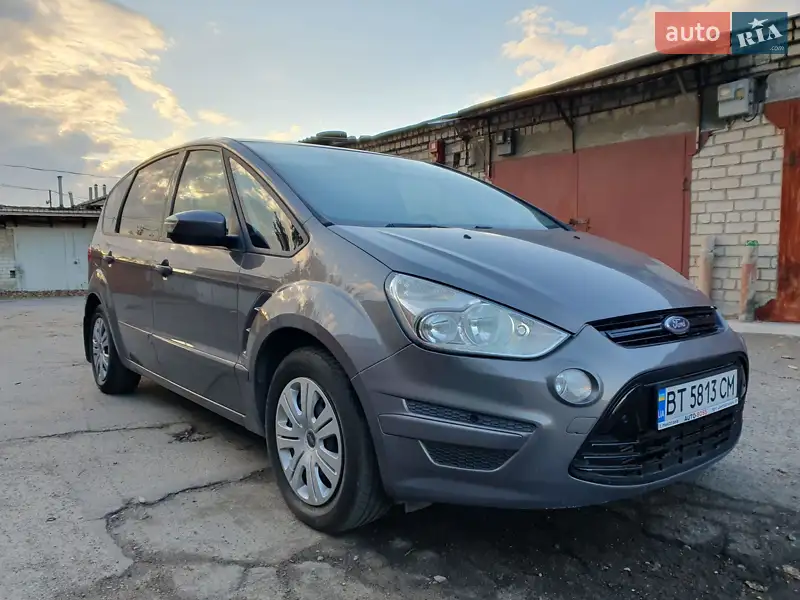 Ford S-Max