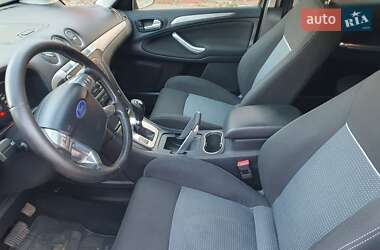 Минивэн Ford S-Max 2013 в 