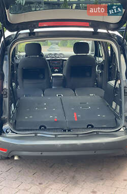 Минивэн Ford S-Max 2011 в 