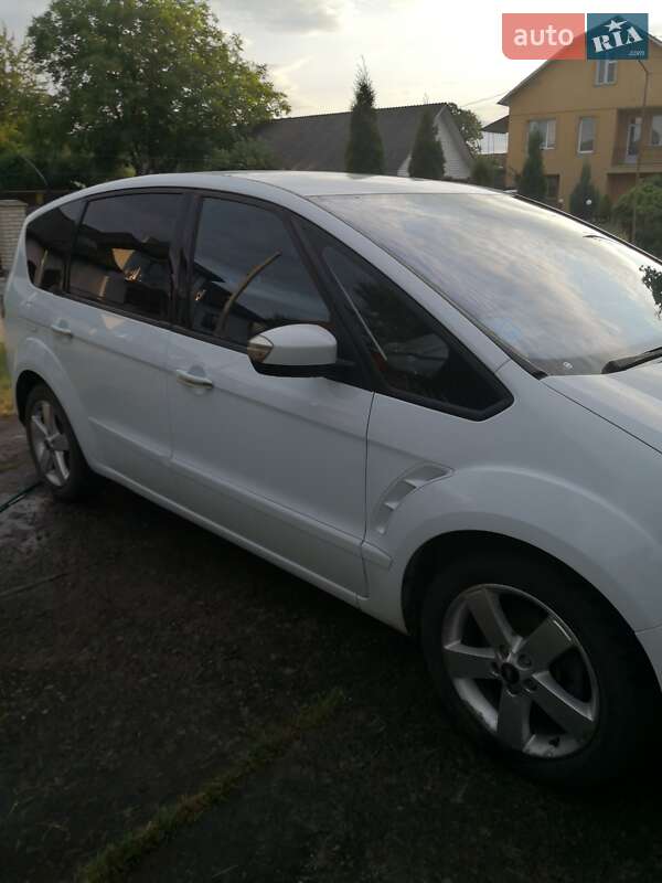 Минивэн Ford S-Max 2009 в Ивано-Франковске
