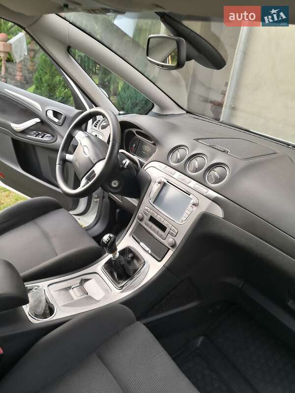 Минивэн Ford S-Max 2009 в Ивано-Франковске