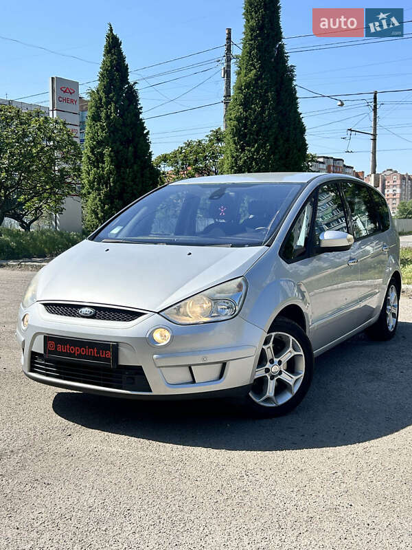 Минивэн Ford S-Max 2009 в 