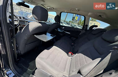 Минивэн Ford S-Max 2011 в 