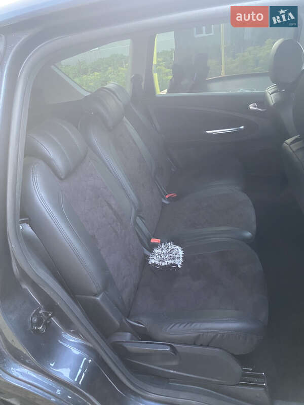 Мінівен Ford S-Max 2008 в Острозі