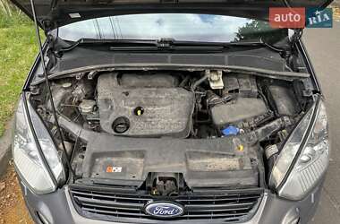 Минивэн Ford S-Max 2013 в 