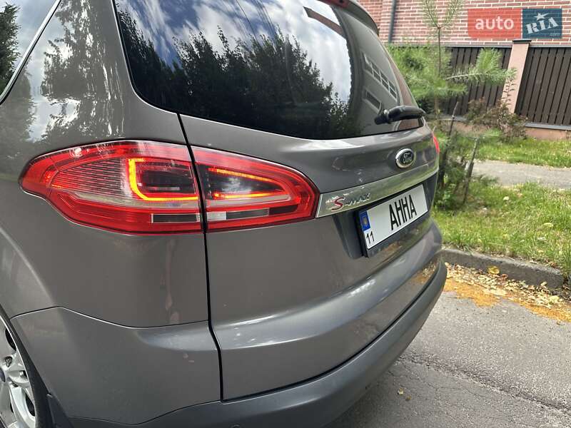 Минивэн Ford S-Max 2013 в Киеве