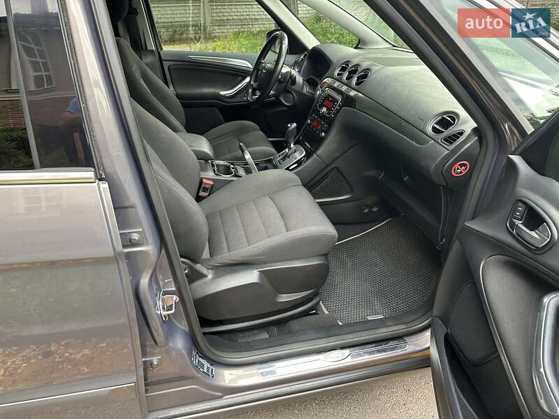 Минивэн Ford S-Max 2013 в Киеве