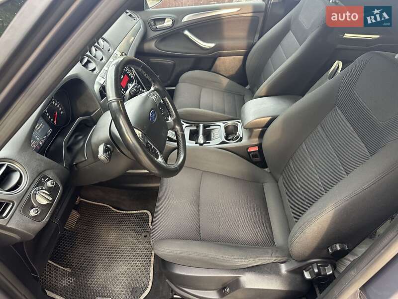 Минивэн Ford S-Max 2013 в Киеве