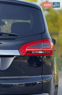 Мінівен Ford S-Max 2014 в 