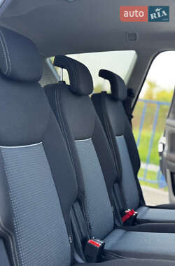 Мінівен Ford S-Max 2014 в 