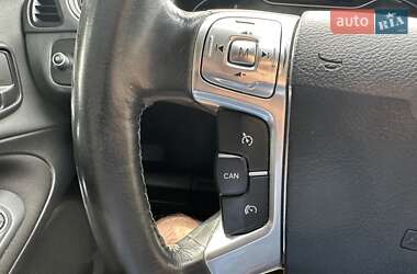 Мінівен Ford S-Max 2013 в 