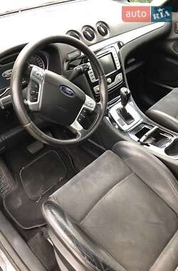 Минивэн Ford S-Max 2007 в 