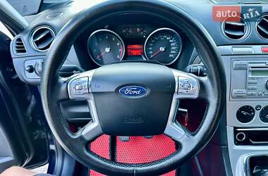 Минивэн Ford S-Max 2007 в 