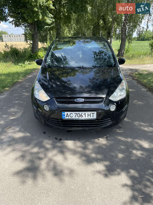 Ford S-Max 2011
