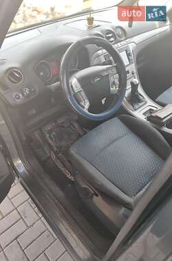 Минивэн Ford S-Max 2007 в 
