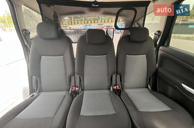 Минивэн Ford S-Max 2012 в 