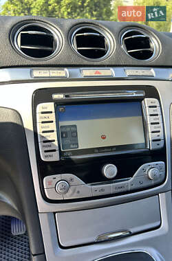 Мінівен Ford S-Max 2009 в 