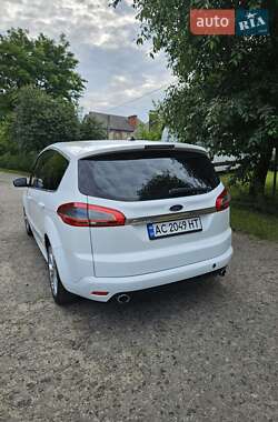 Минивэн Ford S-Max 2013 в 