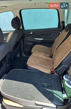 Минивэн Ford S-Max 2006 в 