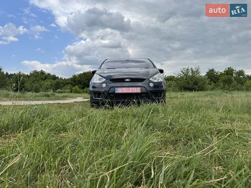 Минивэн Ford S-Max 2009 в Киеве
