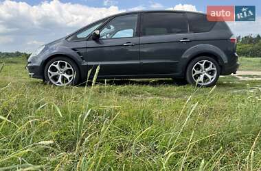 Минивэн Ford S-Max 2009 в 