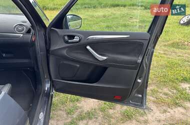 Минивэн Ford S-Max 2009 в 