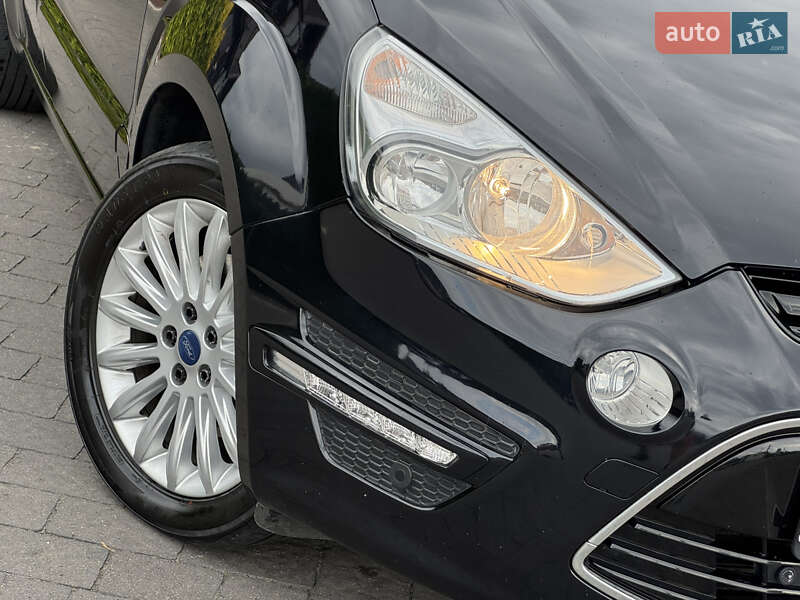 Минивэн Ford S-Max 2011 в Стрые