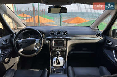 Минивэн Ford S-Max 2013 в 