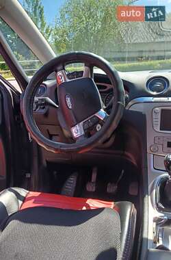 Минивэн Ford S-Max 2009 в 