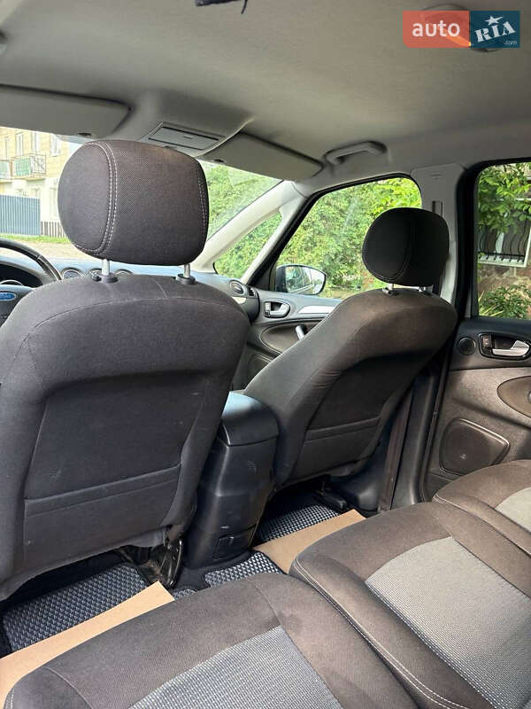 Минивэн Ford S-Max 2012 в Снятине