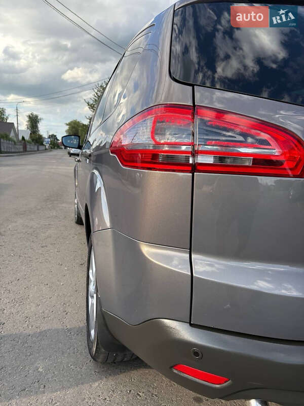 Минивэн Ford S-Max 2012 в Снятине