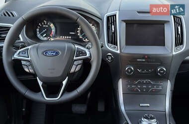 Минивэн Ford S-Max 2020 в 