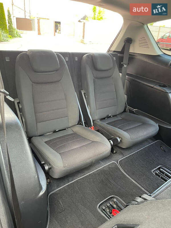 Минивэн Ford S-Max 2011 в Стрые