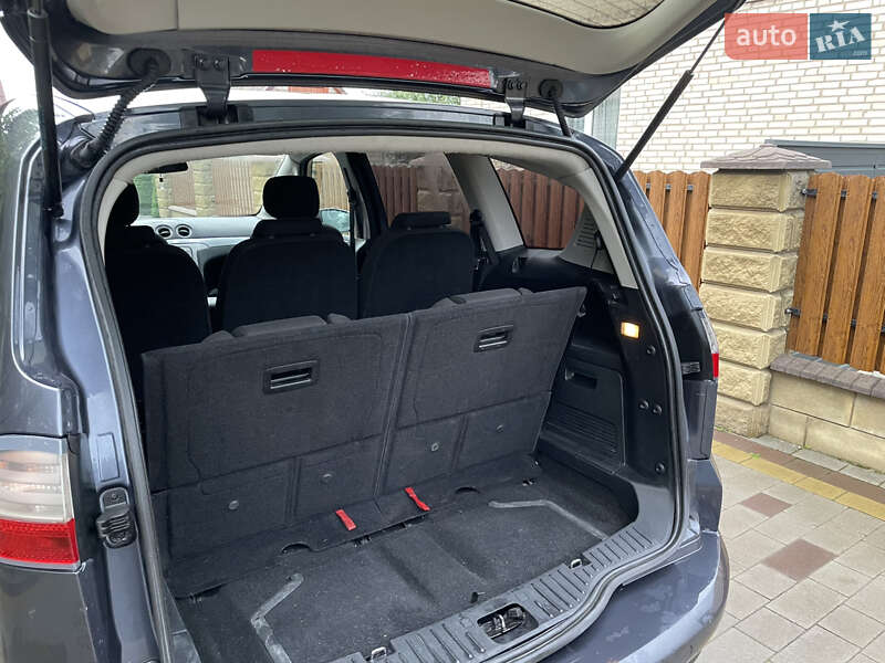 Мінівен Ford S-Max 2009 в Луцьку