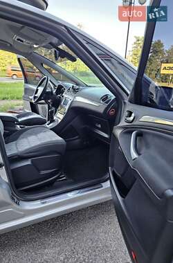 Минивэн Ford S-Max 2008 в 