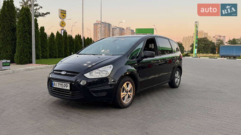 Минивэн Ford S-Max 2011 в Киеве